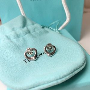 Tiffany 💙 Classic Open Heart Earring